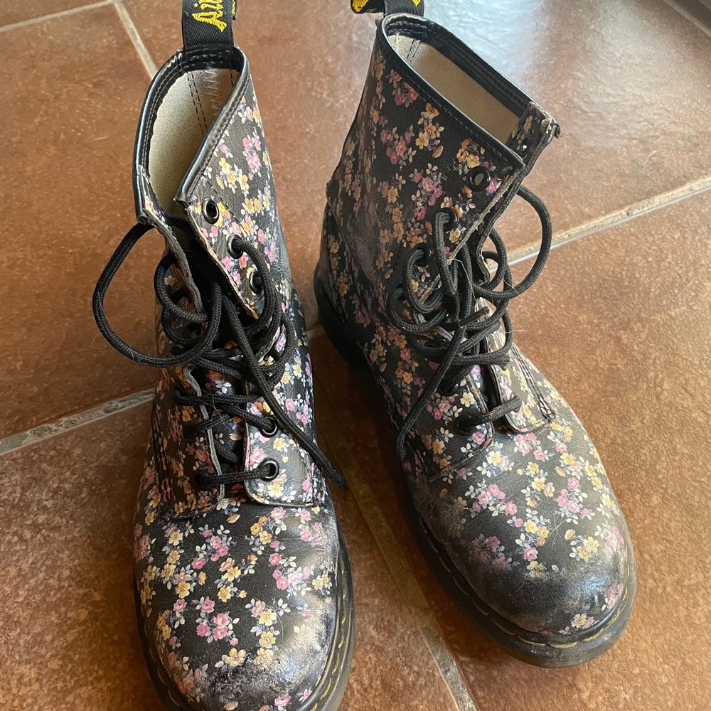 Floral Doc Martens / Docs / Dr Martens